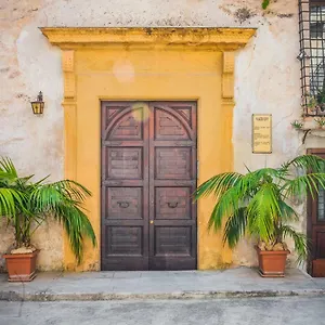  Bed & Breakfast Palazzo Cutò